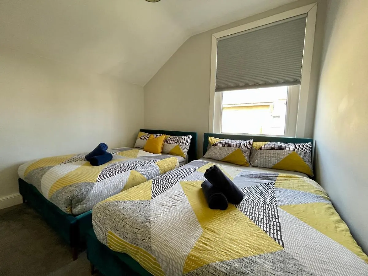 Apartment Edwardian City Centre House For Big Groups, Offroad Parking & Hot Tub! Cardiff United Kingdom
